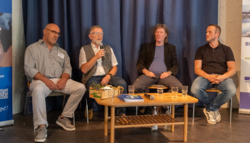 v.l.: Ingo Gütinger (2. Vors. Blaues Köln e.V.), Jürgen Zielke Reinhard (1. Vors. Blaues Kreuz Landesverband Rheinland), Gerd Köster, Christian Look (Standortleiter Blaues Kreuz Zentrum Köln)